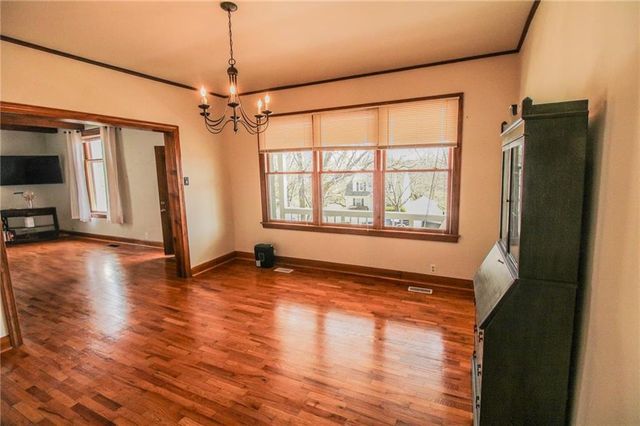 2328 Goff Avenue, St Joseph, MO 64505