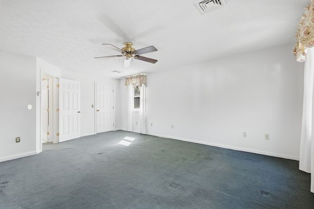 20 Elm St, Dracut, MA 01826