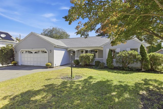 20 Elm St, Dracut, MA 01826
