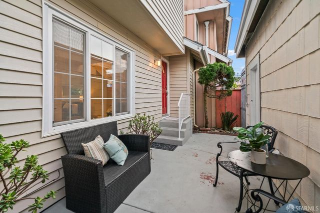 2449 Williamsburg Court, South San Francisco, CA 94080