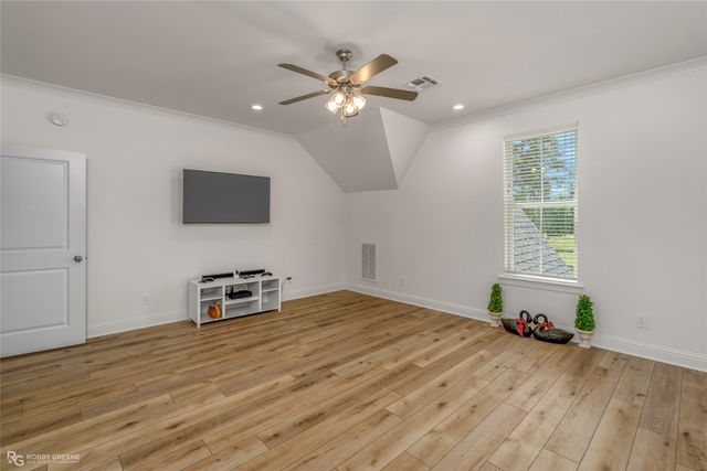 301 Ayres Circle, Benton, LA 71006