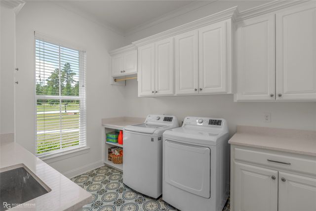 301 Ayres Circle, Benton, LA 71006