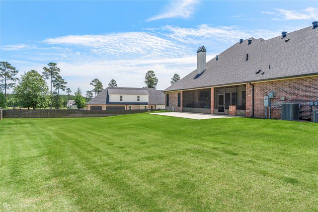 301 Ayres Circle, Benton, LA 71006