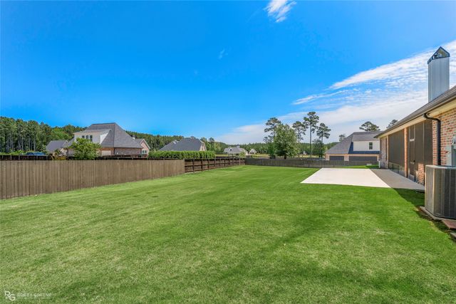 301 Ayres Circle, Benton, LA 71006