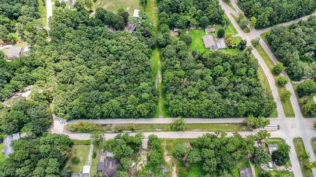 19113 Kings Row, New Caney, TX 77357