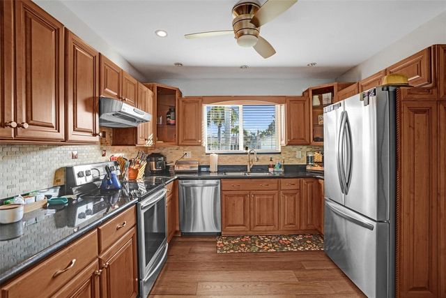 1011 SE 10th Court, Deerfield Beach, FL 33441