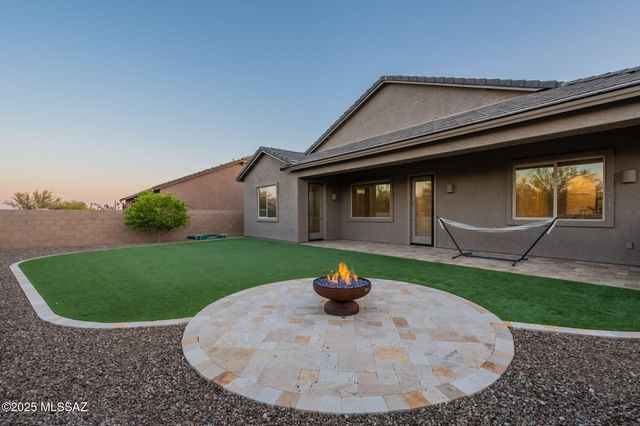 12584 N Sunrise Shadow Drive, Marana, AZ 85658