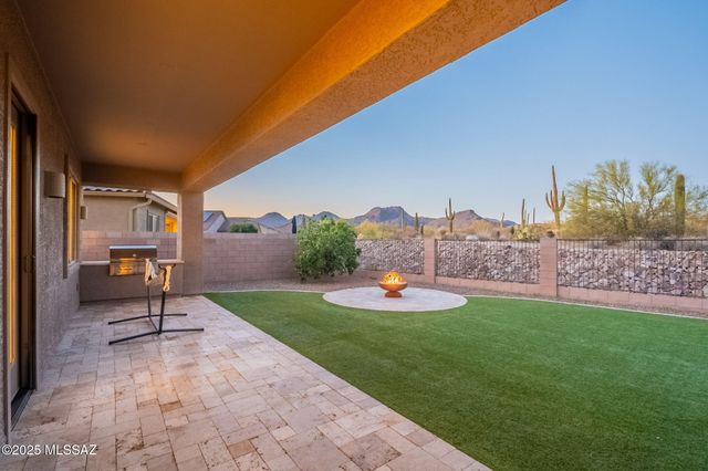 12584 N Sunrise Shadow Drive, Marana, AZ 85658