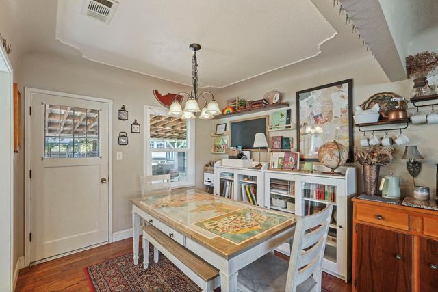 704 N Crescent Ave, Lodi, CA 95240