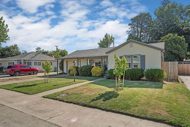 704 N Crescent Ave, Lodi, CA 95240