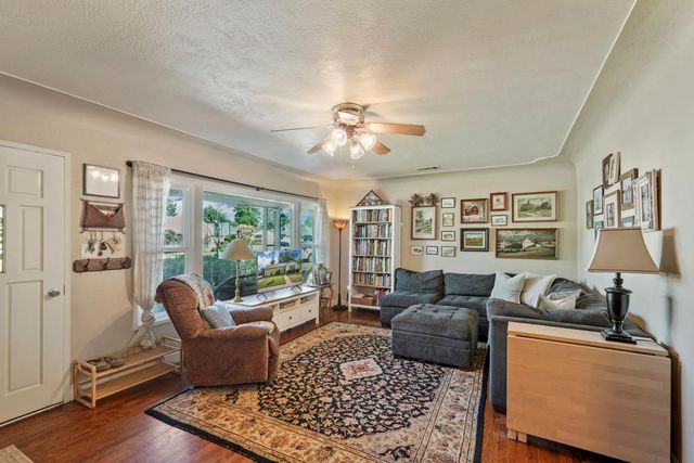 704 N Crescent Ave, Lodi, CA 95240