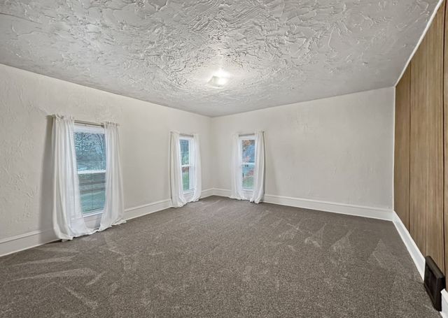 4913 ROCK CREEK Road, Cochranton, PA 16314