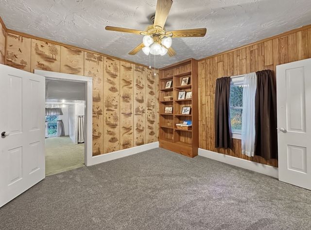 4913 ROCK CREEK Road, Cochranton, PA 16314