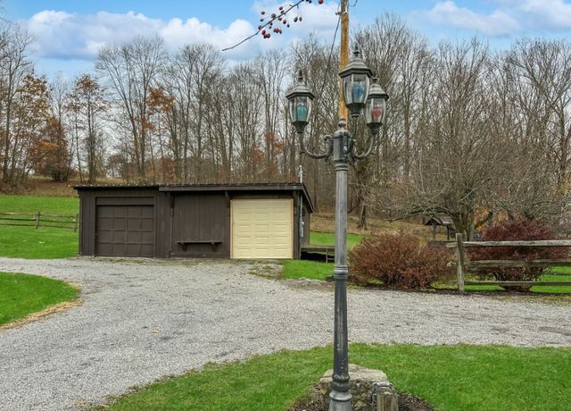 4913 ROCK CREEK Road, Cochranton, PA 16314