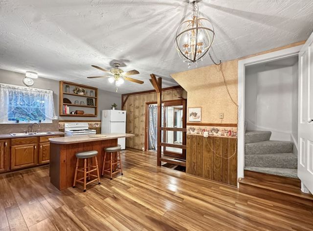 4913 ROCK CREEK Road, Cochranton, PA 16314