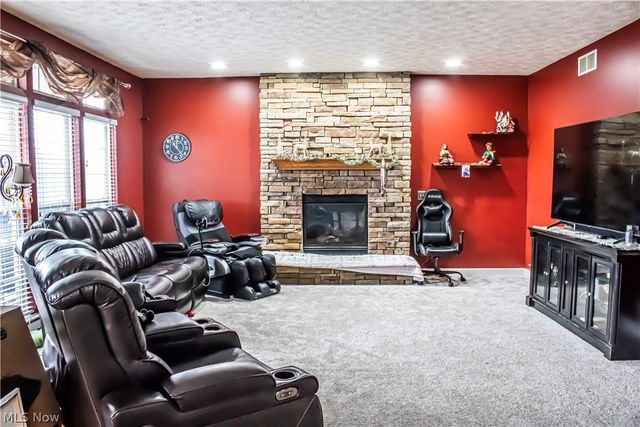 4125 Southwyck Road, Uniontown, OH 44685