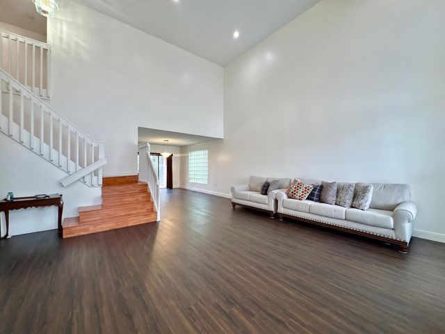 5313 NW 118th Avenue, Coral Springs, FL 33076