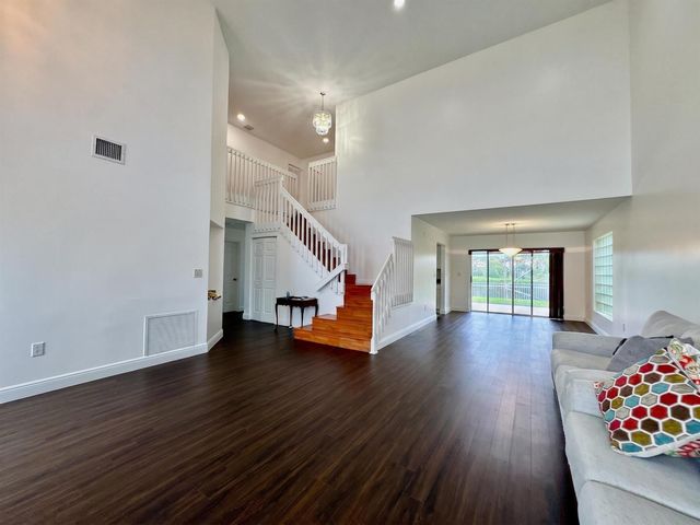 5313 NW 118th Avenue, Coral Springs, FL 33076