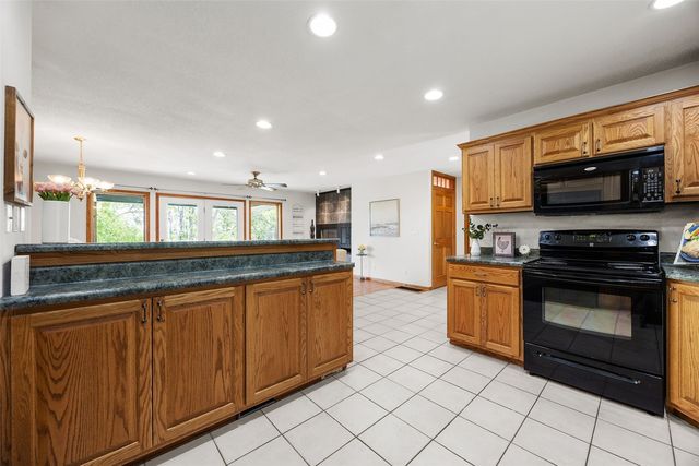 3606 Sun Valley Drive NE, North Liberty, IA 52317