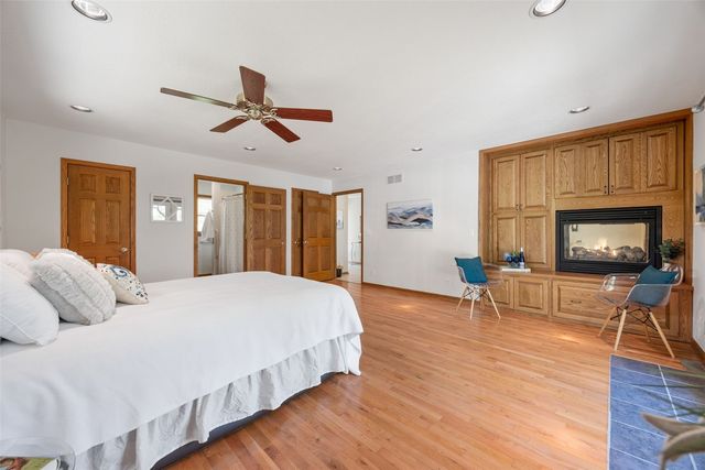 3606 Sun Valley Drive NE, North Liberty, IA 52317