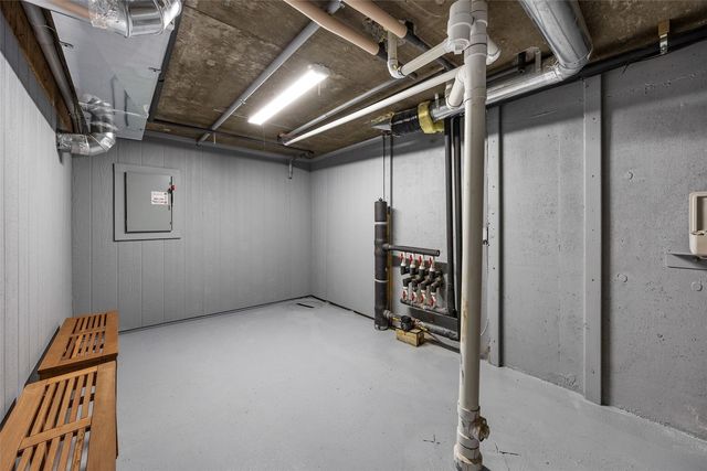 3606 Sun Valley Drive NE, North Liberty, IA 52317