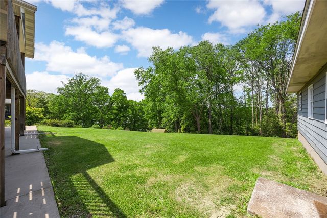 3606 Sun Valley Drive NE, North Liberty, IA 52317