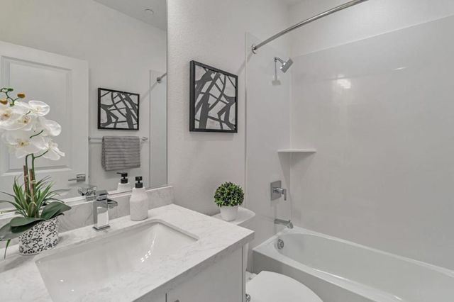 1125 Esther Court, Palo Alto, CA 94303