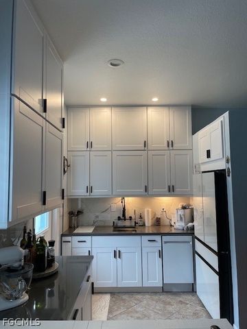 28053 Sunset DR, Bonita Springs, FL 34134