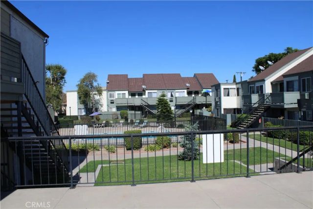 635 N Bristol, Santa Ana, CA 92703