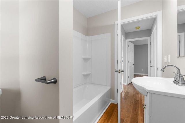 1501 Shubel Avenue, Lansing, MI 48910