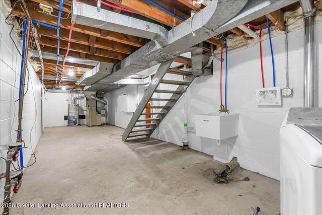 1501 Shubel Avenue, Lansing, MI 48910