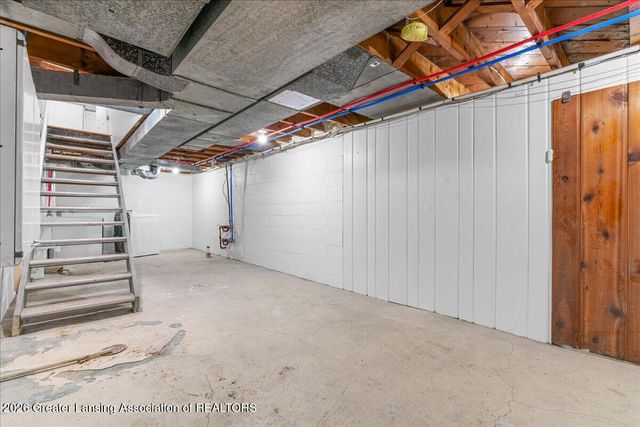 1501 Shubel Avenue, Lansing, MI 48910