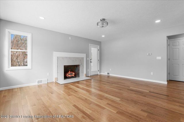 1501 Shubel Avenue, Lansing, MI 48910