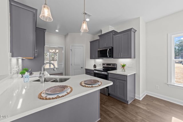 1039 N Lincoln Street, Benson, NC 27504