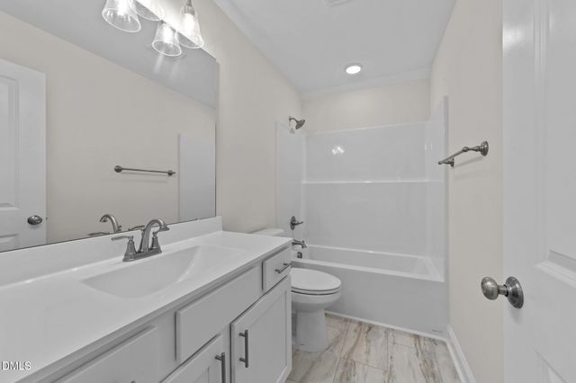 1039 N Lincoln Street, Benson, NC 27504