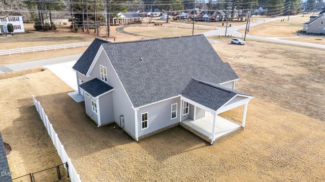 1039 N Lincoln Street, Benson, NC 27504