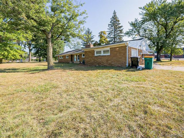 20862 Kenwood Street, Farmington Hills, MI 48336