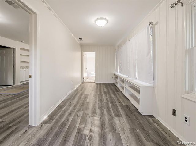 20862 Kenwood Street, Farmington Hills, MI 48336