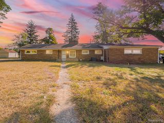 20862 Kenwood Street, Farmington Hills, MI 48336