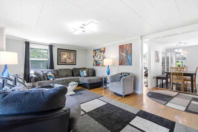 150 Wallace Road, Bedford, NH 03110