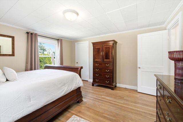 150 Wallace Road, Bedford, NH 03110
