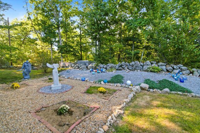 150 Wallace Road, Bedford, NH 03110