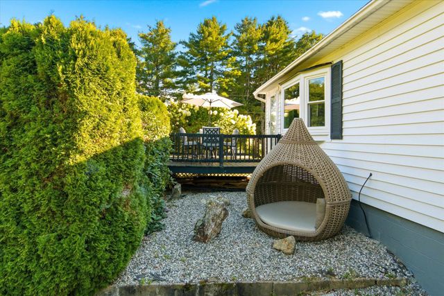 150 Wallace Road, Bedford, NH 03110
