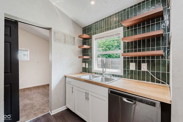 831 Laurel Street, Indianapolis, IN 46203