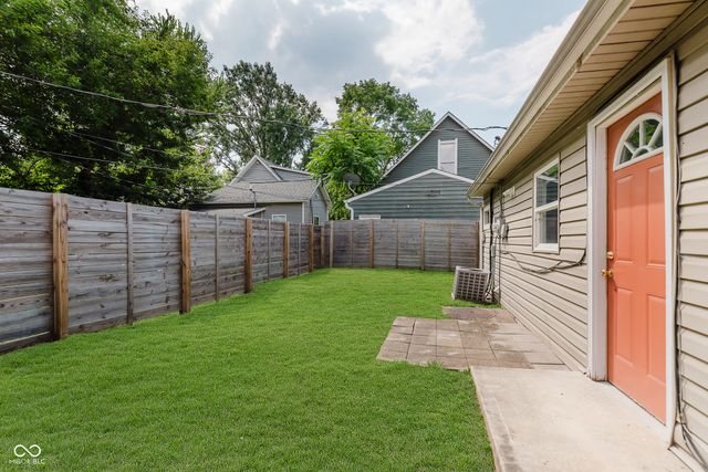 831 Laurel Street, Indianapolis, IN 46203
