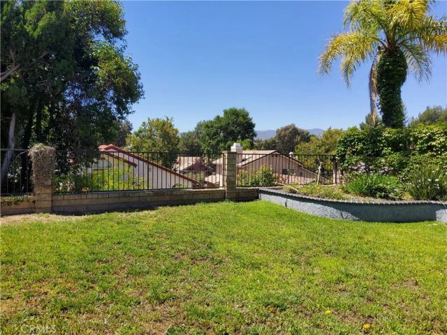 25540 Pembrook, Saugus, CA 91350