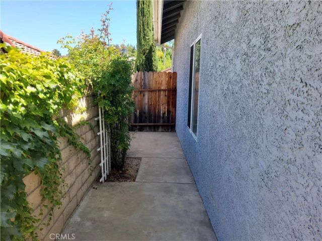 25540 Pembrook, Saugus, CA 91350