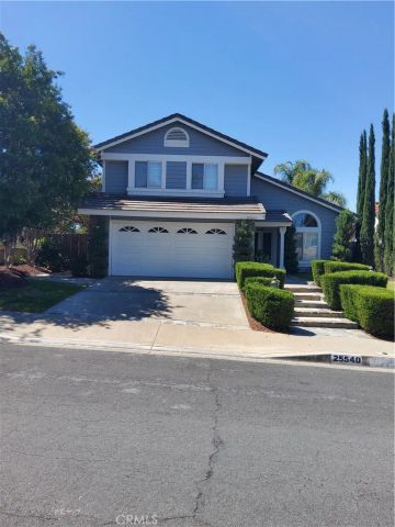 25540 Pembrook, Saugus, CA 91350