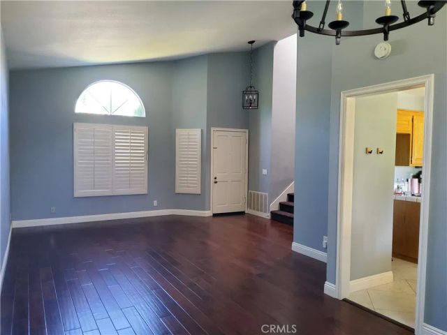 25540 Pembrook, Saugus, CA 91350