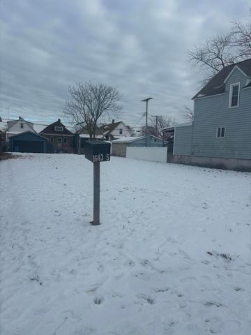 1643 Roberts Avenue, Whiting, IN 46394